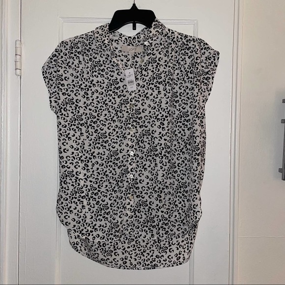 Loft Cheetah Leopard Animal Print Sleeveless Lightweight Button Front Blouse Top - Picture 1 of 4